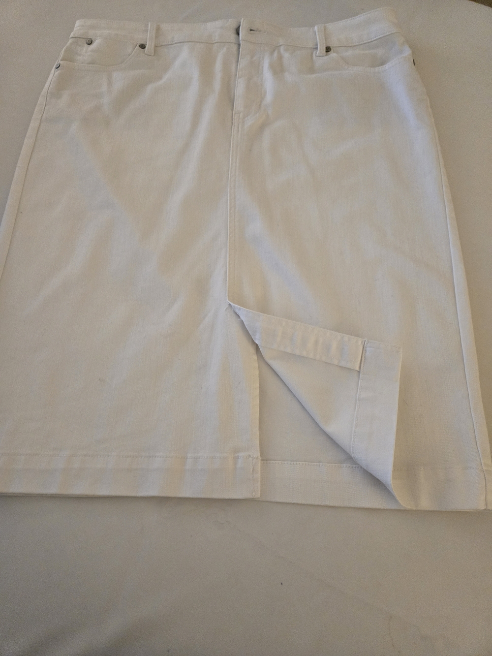 Talbots White A-Line Skirt